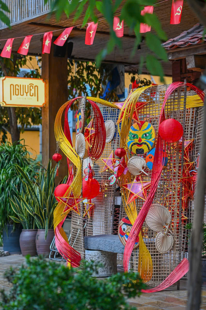 KHÔNG GIAN SÂN VƯỜN